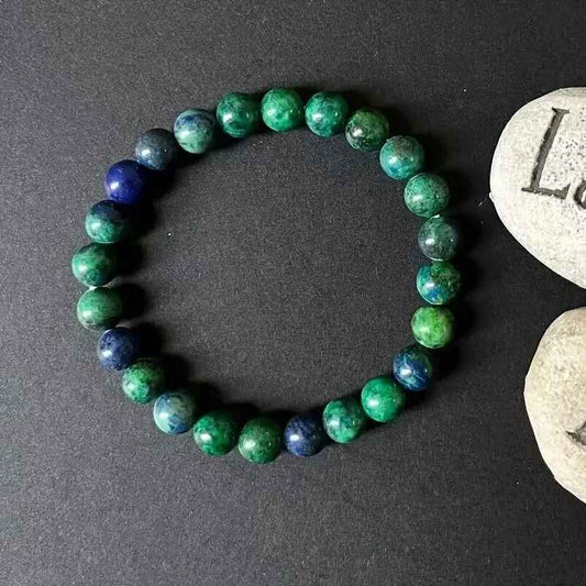 Celine- Symboliserar manifestation, personlig utveckling och attraherar positiva energier